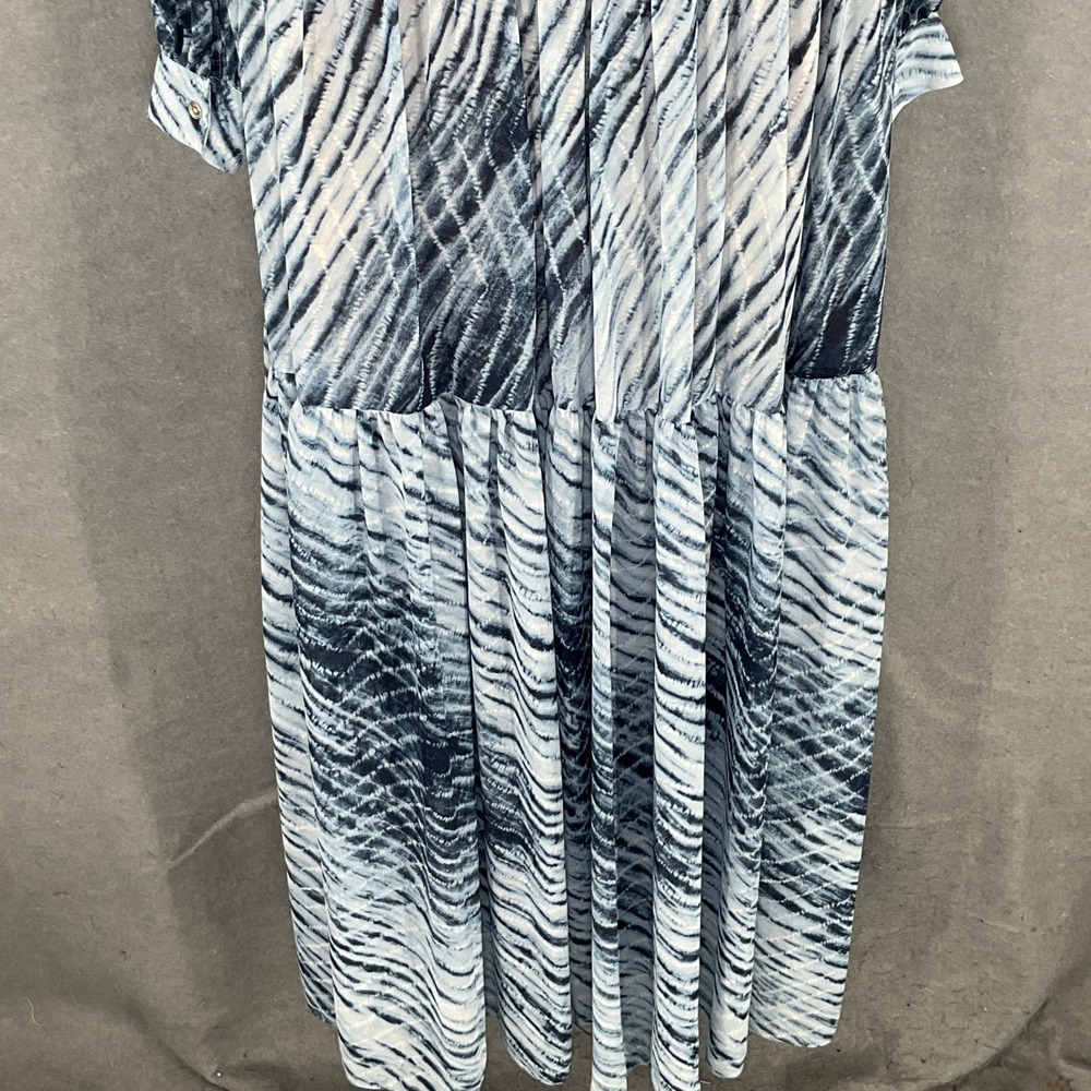 Michael Kors Maxi Dress Sz M Blue White Pleated‎ Tiered V-Neck Office Cocktail - Picture 8 of 15